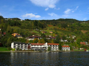 Гостиница Strand Fjordhotel  Улвик